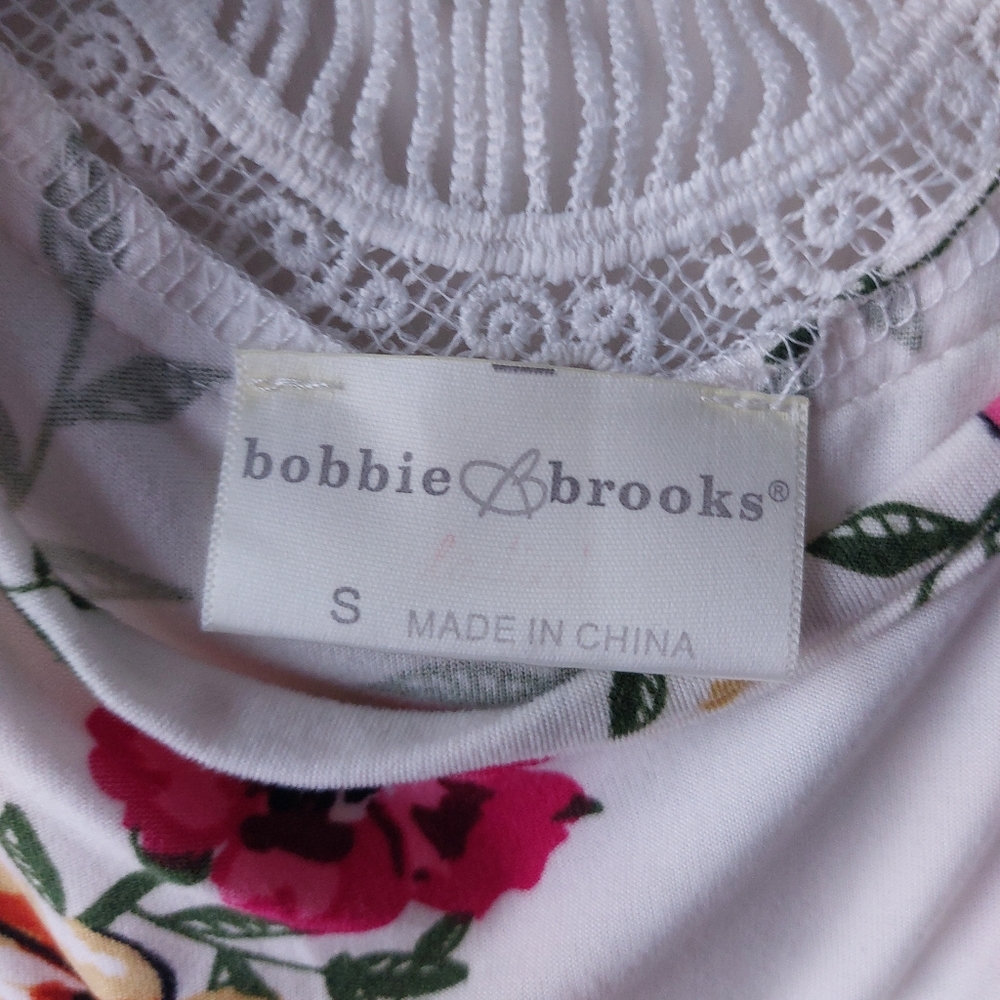 Bobbie Brooks - White Floral Knee-Length Dress - Picture 3 of 3
